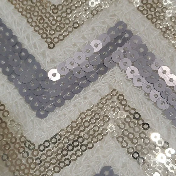 Forever 21 Gold and Cream Chevron Mini Dress - Picture 5 of 5